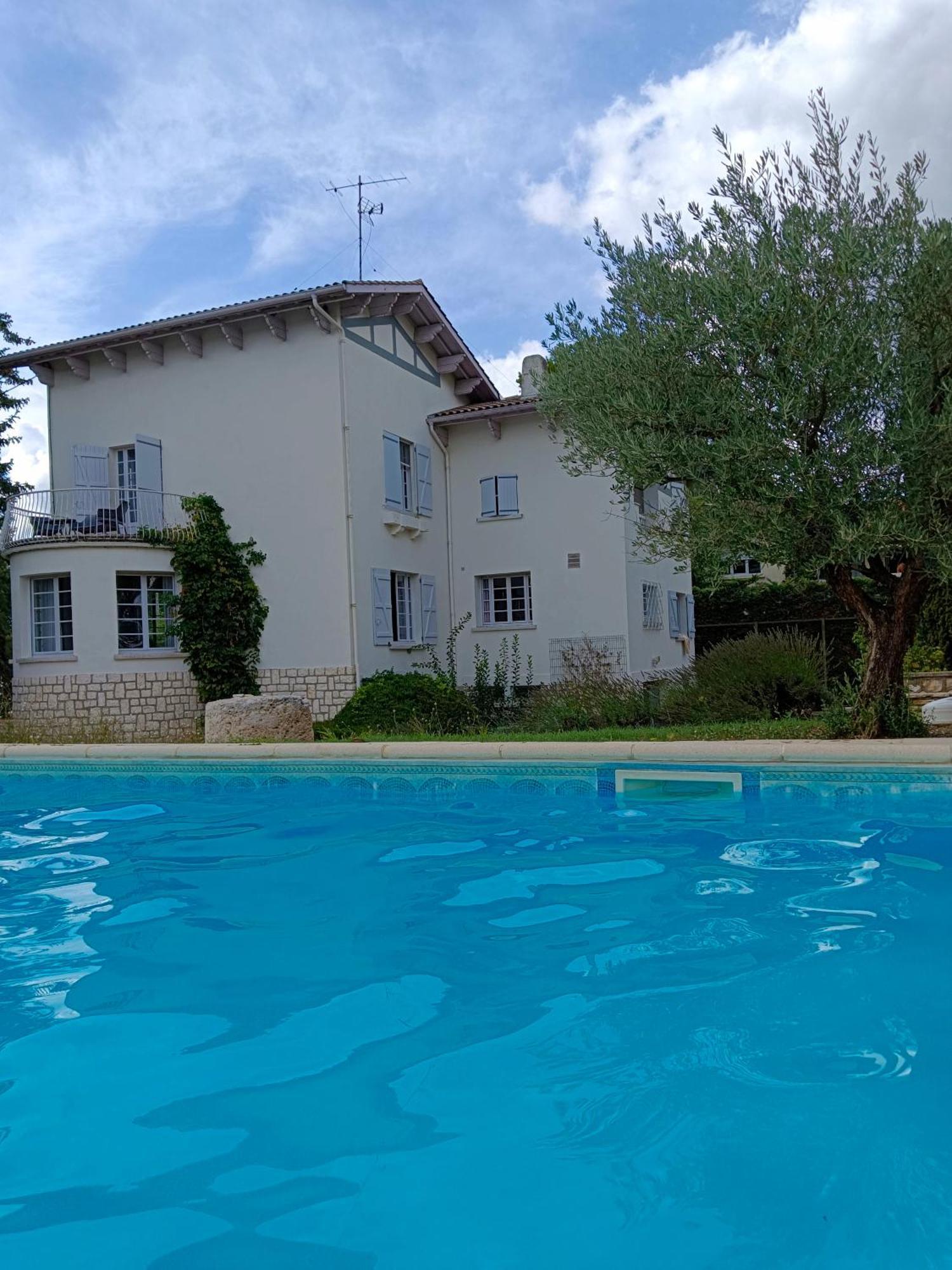 La Maison Basque سات ليفراد سور إِلْ المظهر الخارجي الصورة